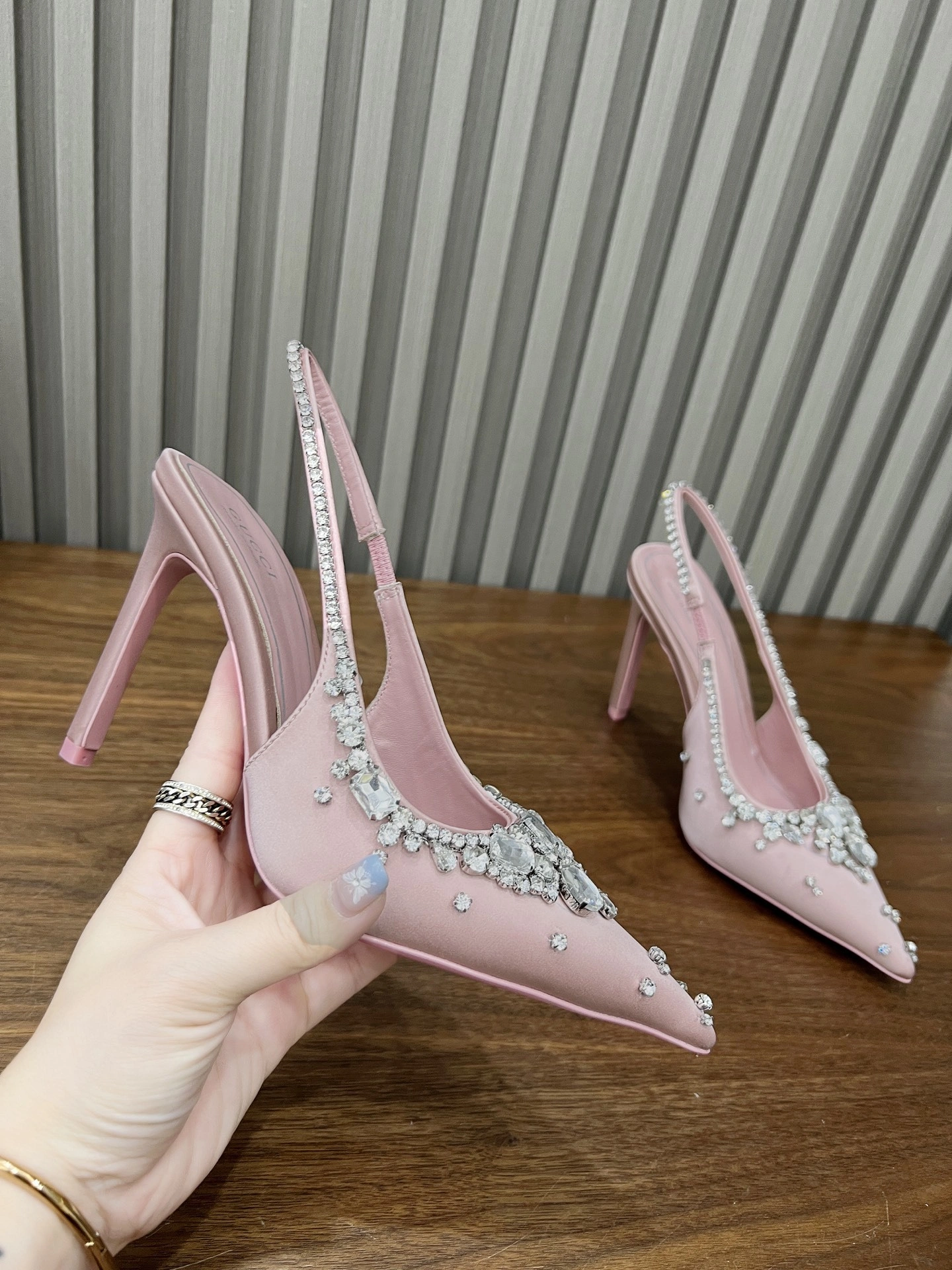 COCO-- 6u33i 812192FAD2V5741 sheepskin Heel height：10.5CM item:E-X198D4160